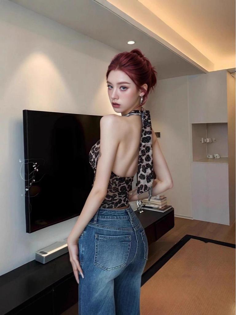 Spicy Girl Leopard Print Mesh V-Neck Halter Crop Top with Rhinestones – Slimming Summer Style