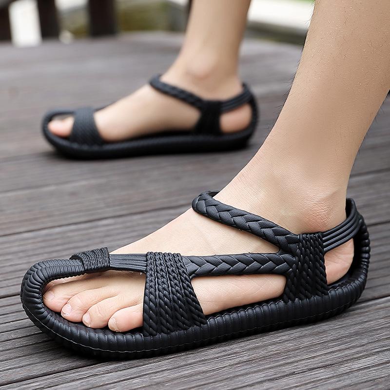 Fashion 2025 Men's Summer Hollowed-out Hand-woven Roman Sandals with Soft Soles, Personalized Beach Sandals Vietnamese flip-flops