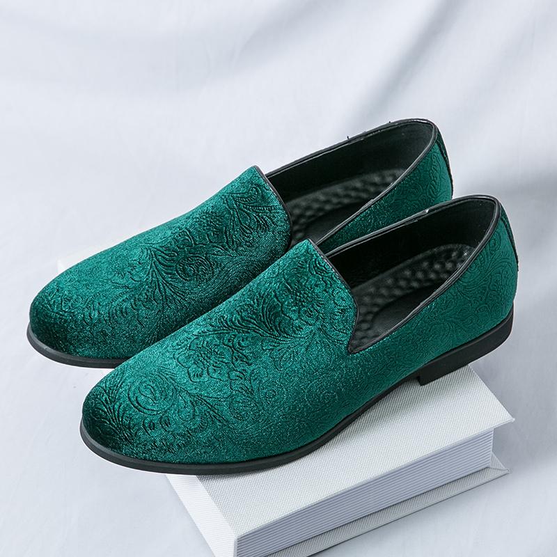 New British style men's hair stylist pattern suede lazy man slip-on bean loafers 46 plus-size pointed leather shoes