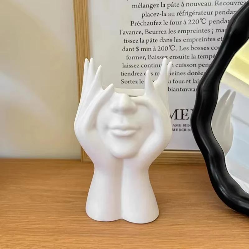 1/2PCS Creative Human Body Art Pen Holder Multifunctional Desktop Storage Box Makeup Brush Holder Office Desk Decor