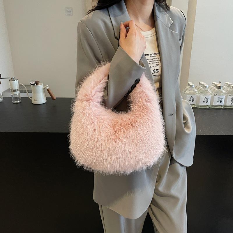 Plush bag women's autumn and winter versatile 2025 new strapless fashion portable high-end plush bag