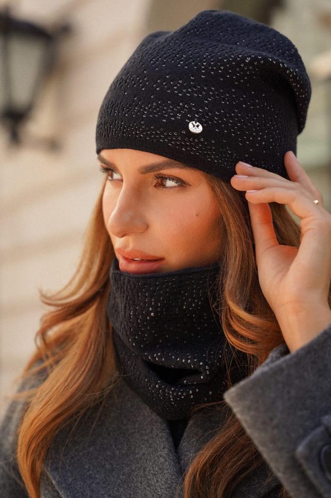 Winter Hat Made of Viscose, Non-Allergic, Color Black Kamea-Narcissus