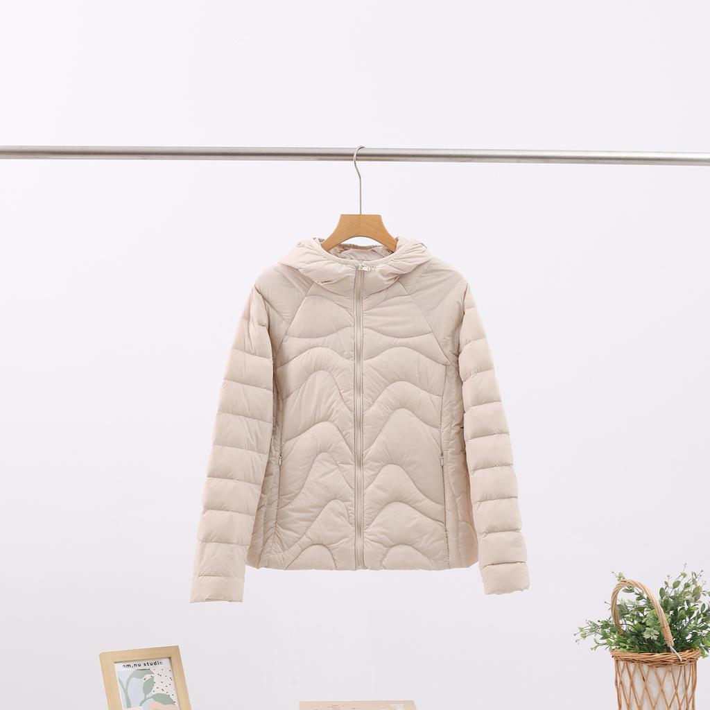 Light and Thin Down Jacket Women's Autumn and Winter White Duck Down Short Hooded Light and Convenient Thin Warm Jacket Tide
