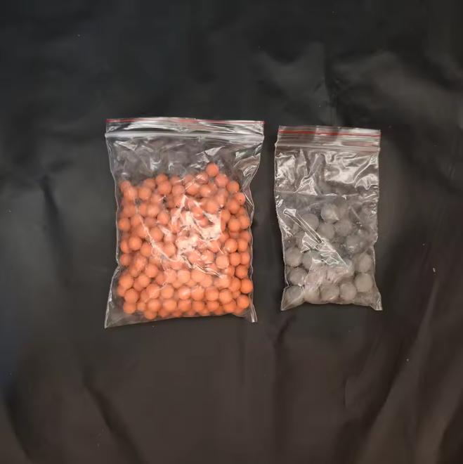 

Новая 1 шт. Фильтрующая душевая лейка АБС Высокое давление Водосберегающая Спрей Ручная Прозрачные душевые лейки с фильтрующими шариками для ванной комнаты