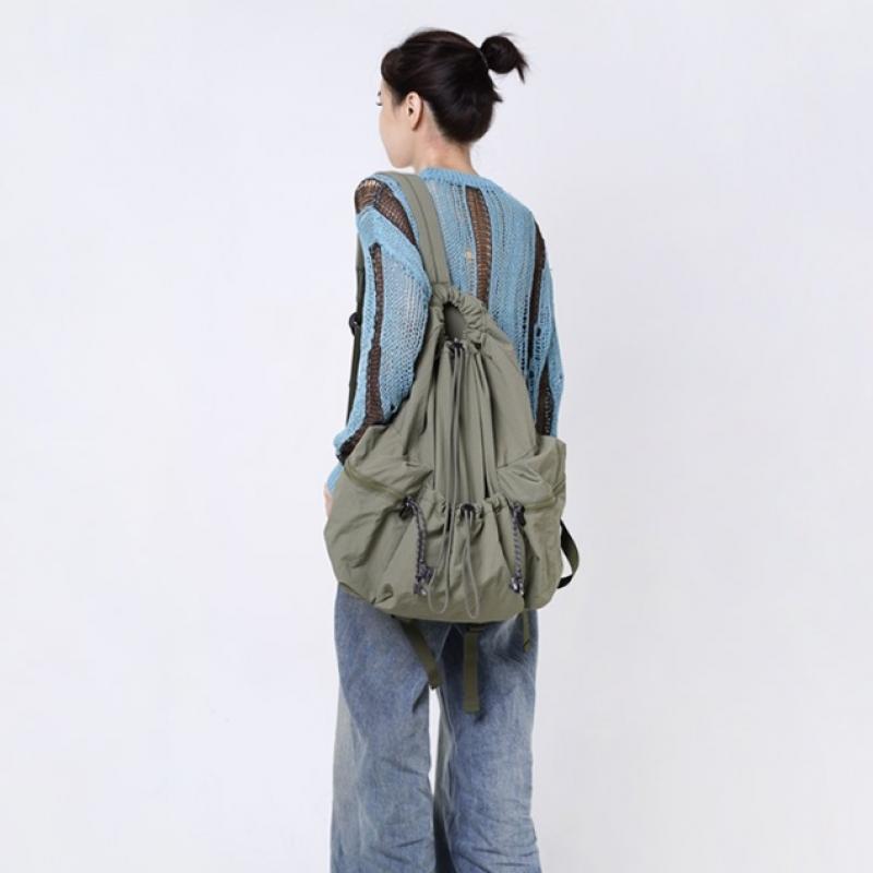 Prends soin de toi Khaki Nylon Rucksack mit Kordelzug