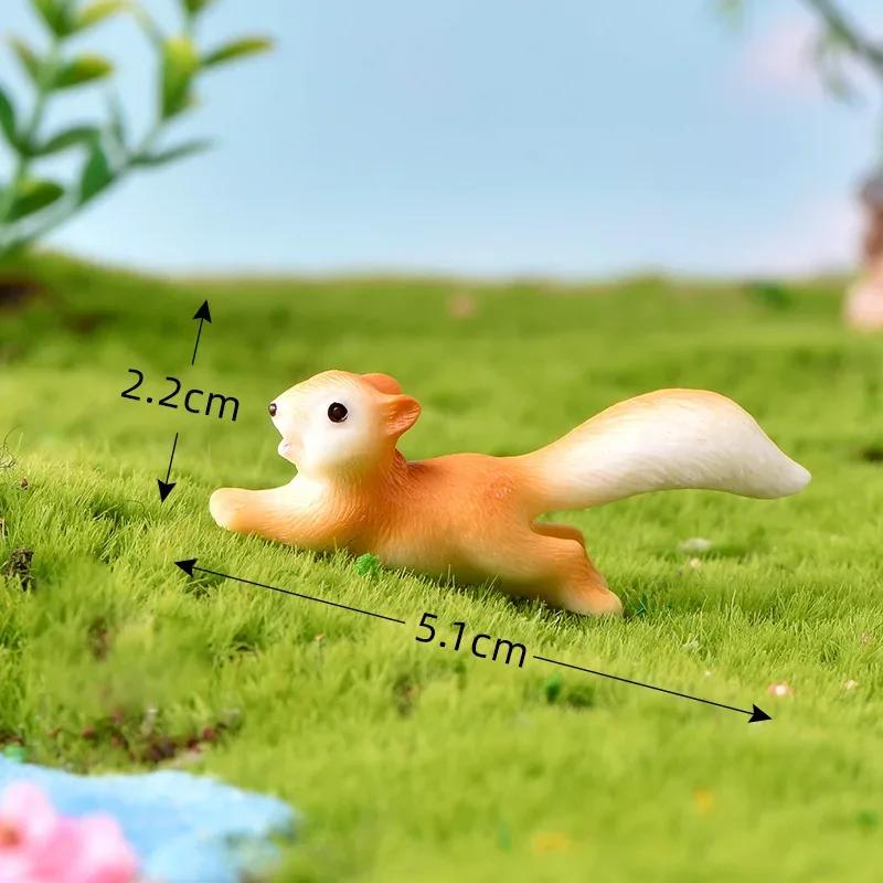 Cute Squirrel Pinecone House Maple Leaf Micro Landscape Garden Decoration Resin Craft Ornaments Livingroom Desk Decoration