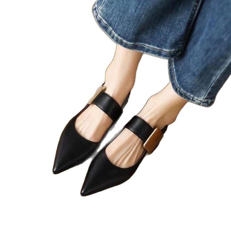 French Single Shoes Women's Spring 2025 New Retro Pointed Flat-bottomed Metal Buckle Color Matching Light Mouth Mary Jane Small Leather Shoes