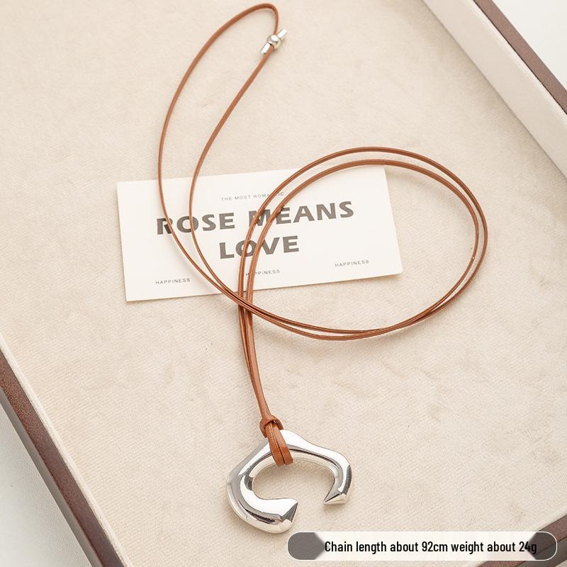2025 Fashion Leather Cord Clavicle Necklace - Women's High-End Luxury Pendant Chain Accessories