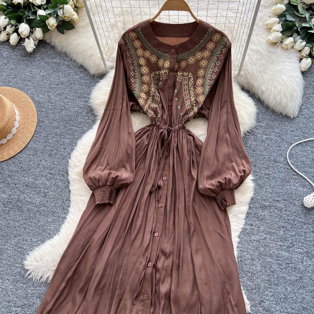 Women's Retro Embroidery Heavy Work Waist Cinching Single Button Ele Long Dress