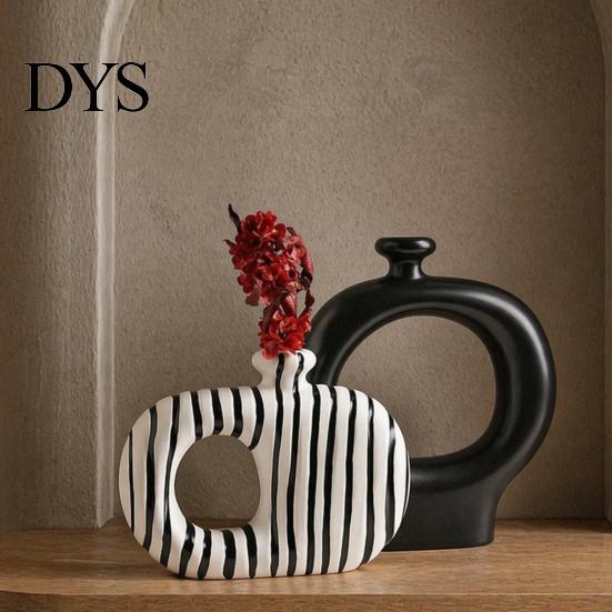 Artistic Hollow Rope Vase Minimalist Resin Flower Vase, Circle Art Modern Floral Dried Arrangement Holder for Home Living Room Bedroom Table Ornament