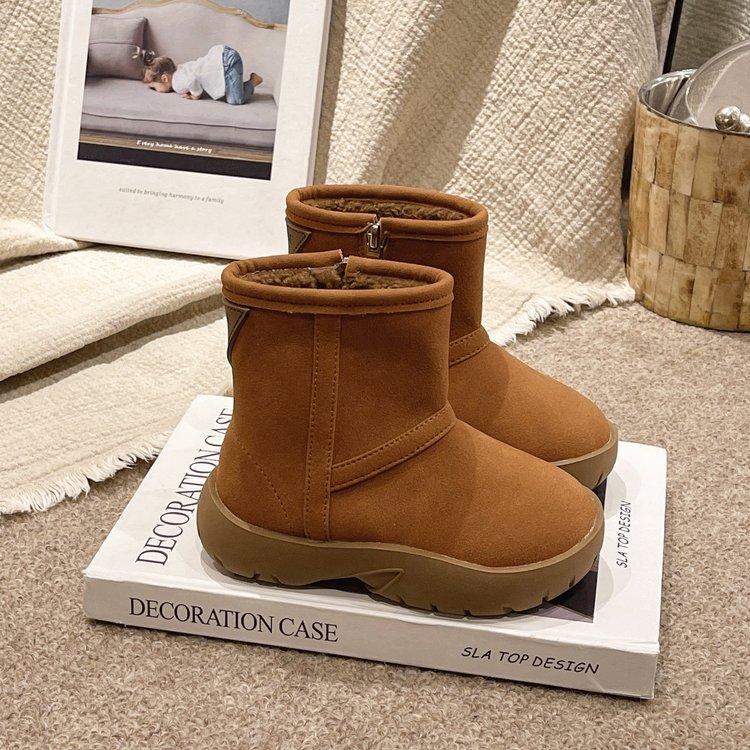 

Детские зимние ботинки 2025 новые зимние детские хлопковые ботинки с бархатной подкладкой в ретро-стиле для девочек, осенне-зимняя обувь, женские сокровища, зимние хлопковые 37 yards inner length 23.0cm коричневый