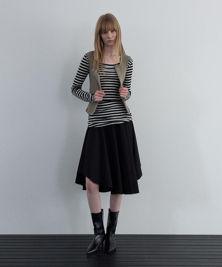 Unessin Asymmetric Cutting Midi Skirt_Black