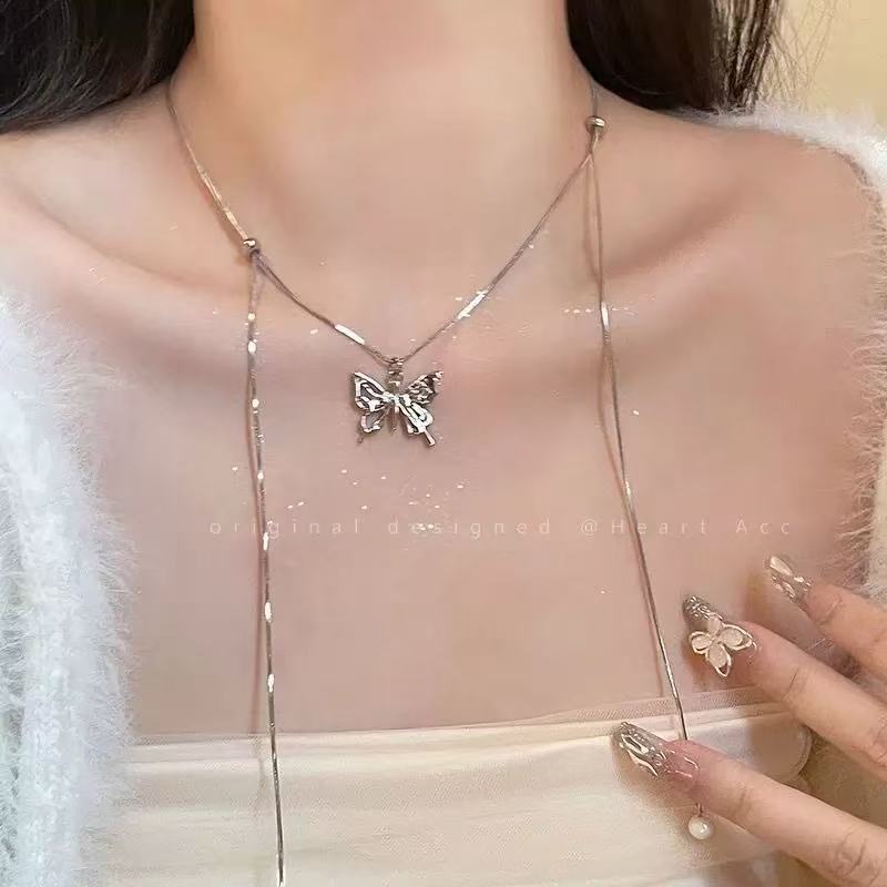 Hot-selling Autumn and Winter Versatile Collarbone Chain Star Necklace Female Niche Design Collarbone Simple and Cold Accessories