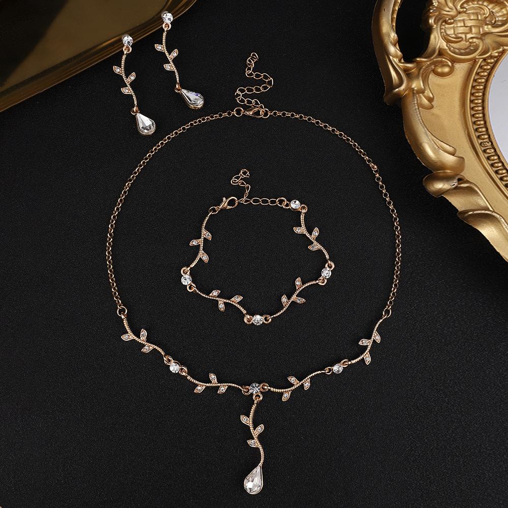 Set colier și cercei frunză picătură de apă de nișă personalizat