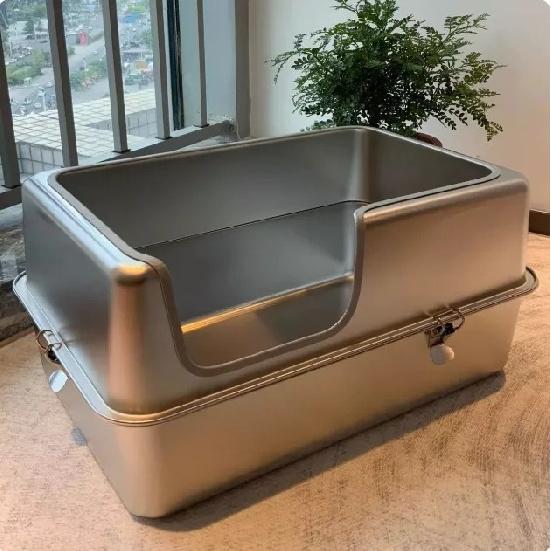 Extra Large Fully Enclosed Stainless Steel Cat Litter Box Is Leak-proof and Deodorizing