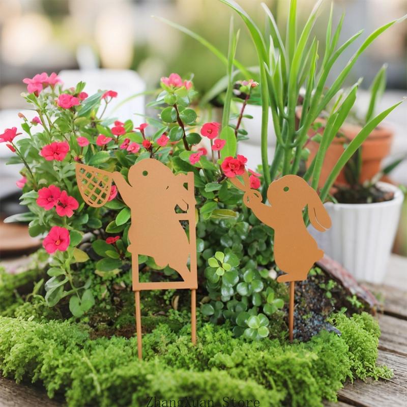 Easter Sign Lovely Rabbit Statue Tree Pot Stake Perfect for Metal Porch and Garden Sculpture Decoration