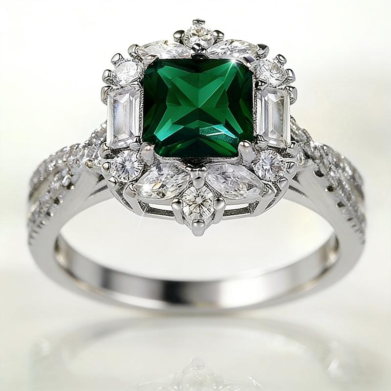 Luxury Grandmother Set Green Princess Square Zircon Wedding Ring, European and American Fashion Women's Style Versatile Ring