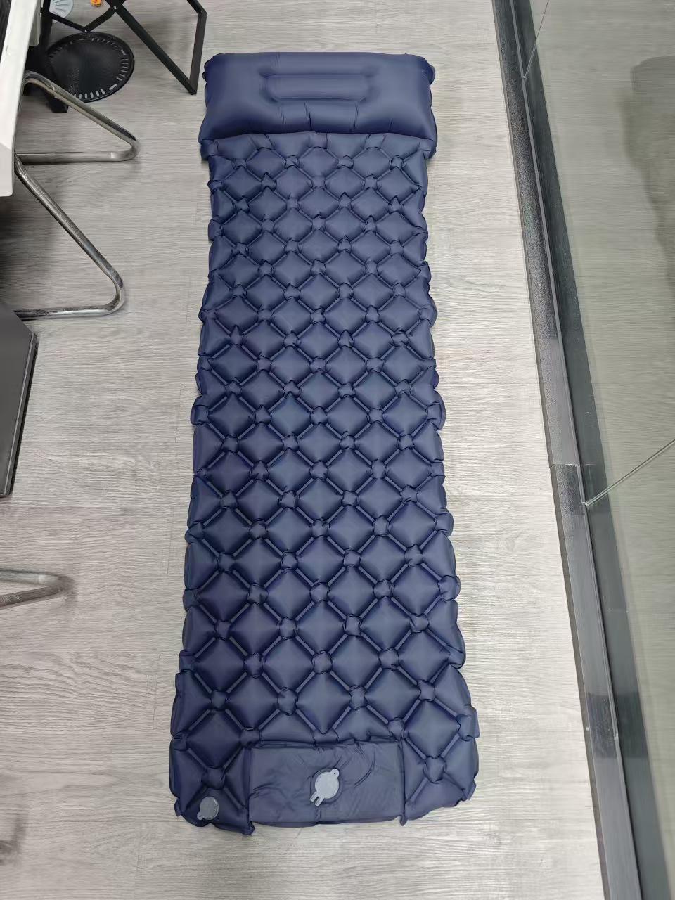 

Foot-Operated Outdoor Inflatable Nylon Sleeping Pad - Moisture-Proof Camping Mattress 190*60*5cm