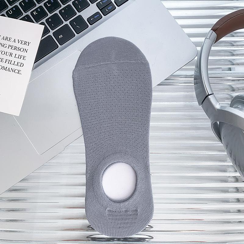 Men's Summer Thin Mesh Breathable Boneless Invisible Socks Silicone Non Slip Heel Socks