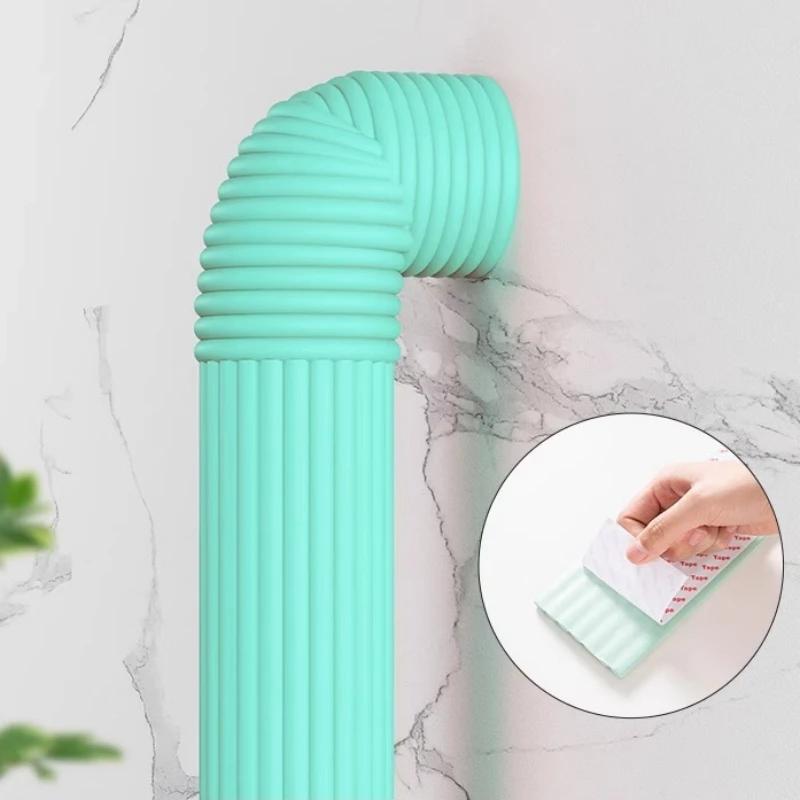 Odporna na ciepło samoprzylepna piankowa otulina rur z bardzo grubą gąbką do ochrony przed zamarzaniem i izolacji rur wodnych zimą