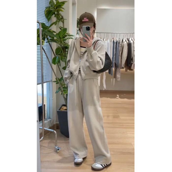 

Women’s Slimming Hooded Sweatshirt & Wide-Leg Pants Autumn/Winter Casual Sportswear Set Extra Large