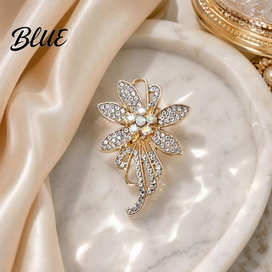 Lightweight Alloy Brooch Pin 3D Flower Design with Sparkling Rhinestones
