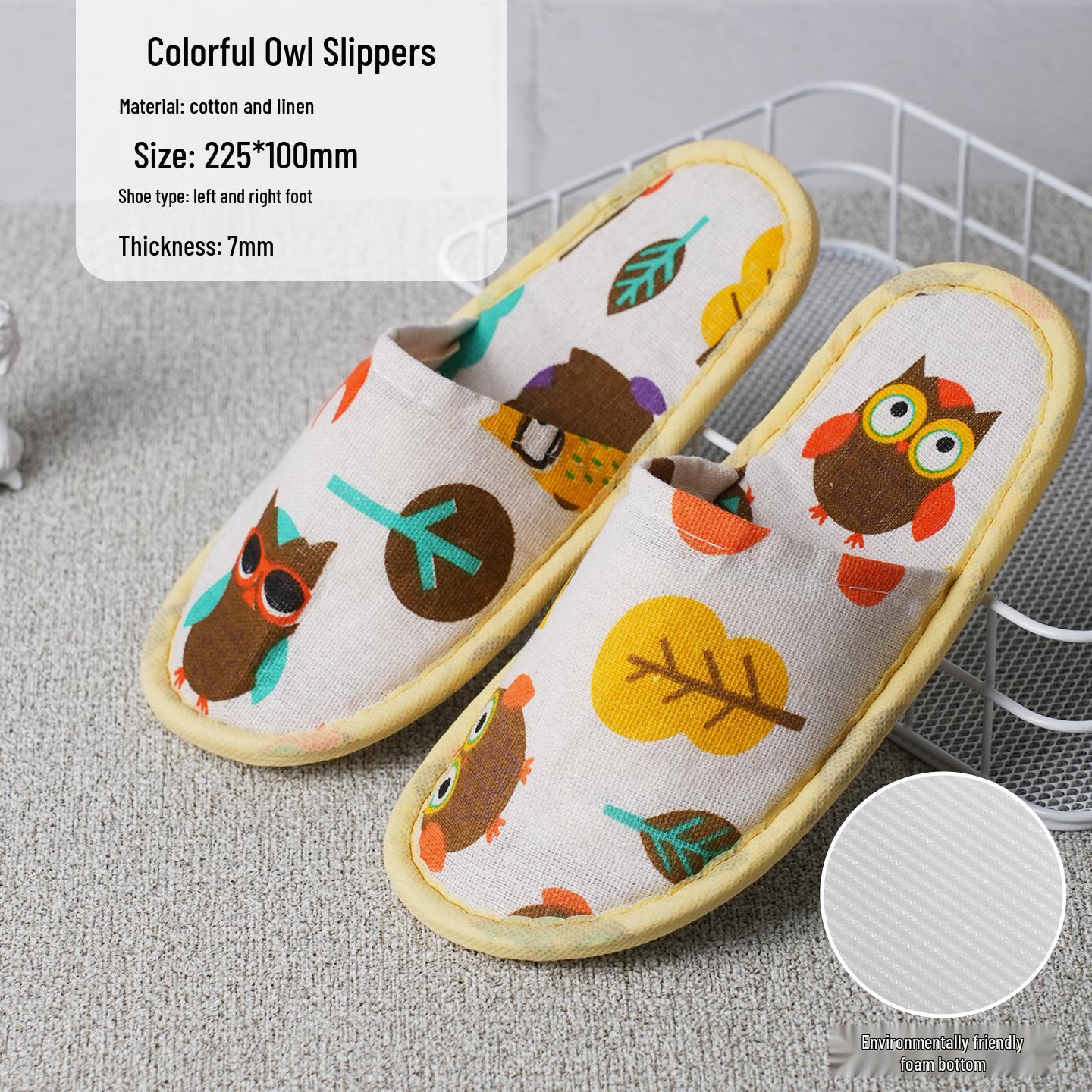 

Утолщенные нескользящие одноразовые тапочки для отелей, гостевых домов, салонов красоты, клубов, гостевых комнат и домашнего использования.