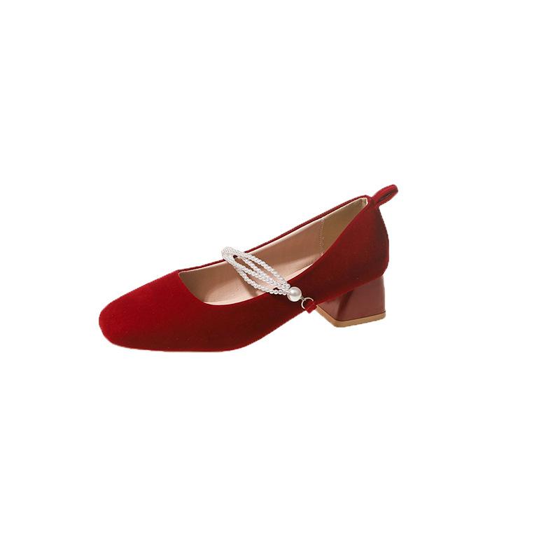 

Red wedding shoes bridal shoes autumn 2025 new shallow mouth pearl banquet with skirt thick heel Mary Jane single shoes women 40 червоний