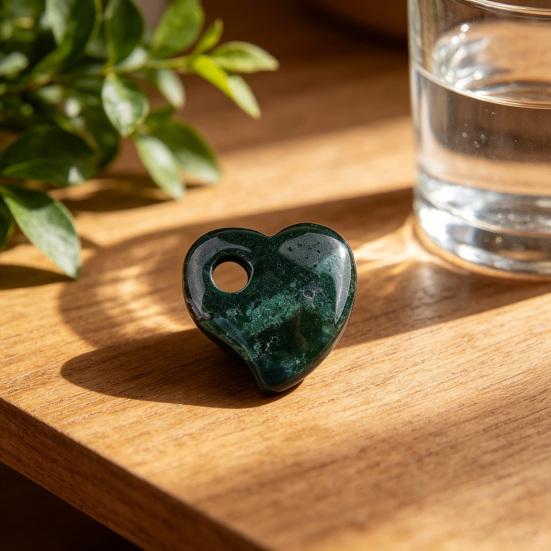 Natural Quartz Heart Palm Stone Cute Mini Polished Love Shaped Healing Stone with Hanging Hole for Reiki Meditation Gifts
