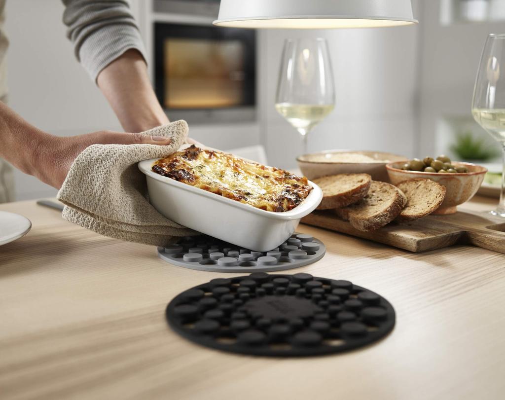 Joseph Joseph Silicone Set of Heat Resistant up to Dishwasher Scratch Stain Stackable for 17cm x Thickness Part 20174 Spot-On Trivet, 2, 220°C, Safe,