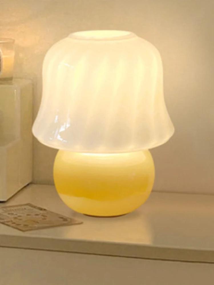 

French Cream Table Lamp Medieval Handmade Glazed Glass Living Room Bedroom Bedside Light Ins Three Color Mushroom Night Lamps US Plug