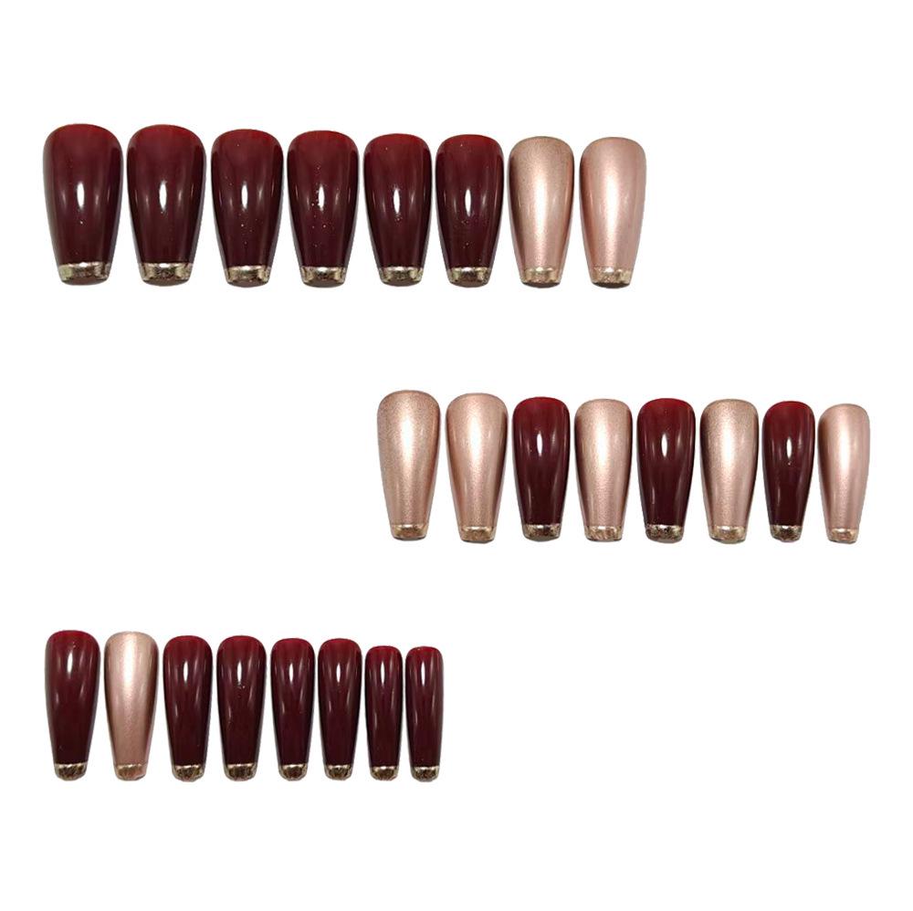 Luxuriöses weinrotes Set künstlicher Nägel - 24 mittellange Ballerina-Nägel mit metallischem Spiegel French Nail Art Aufklebern.