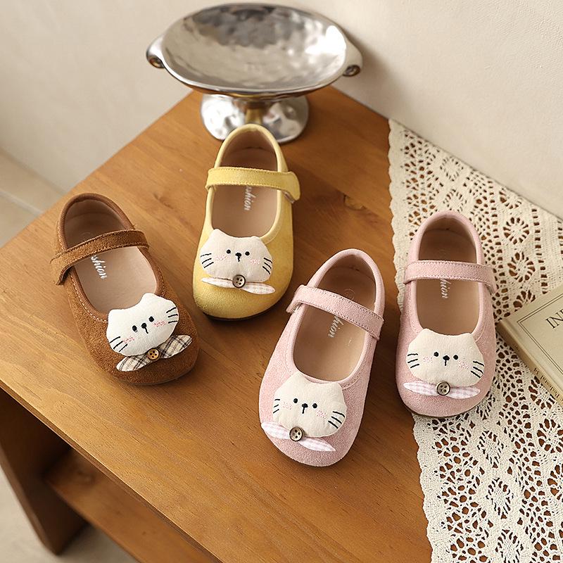 2026 Versatile Cartoon Baby Velcro Shoes: Soft Sole Outdoor Spring Fashion for Kids