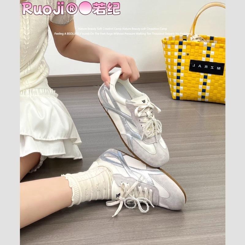 2025 spring new American retro fashion moral training shoes women's spring and summer leather versatile soft-soled sports jogging shoes