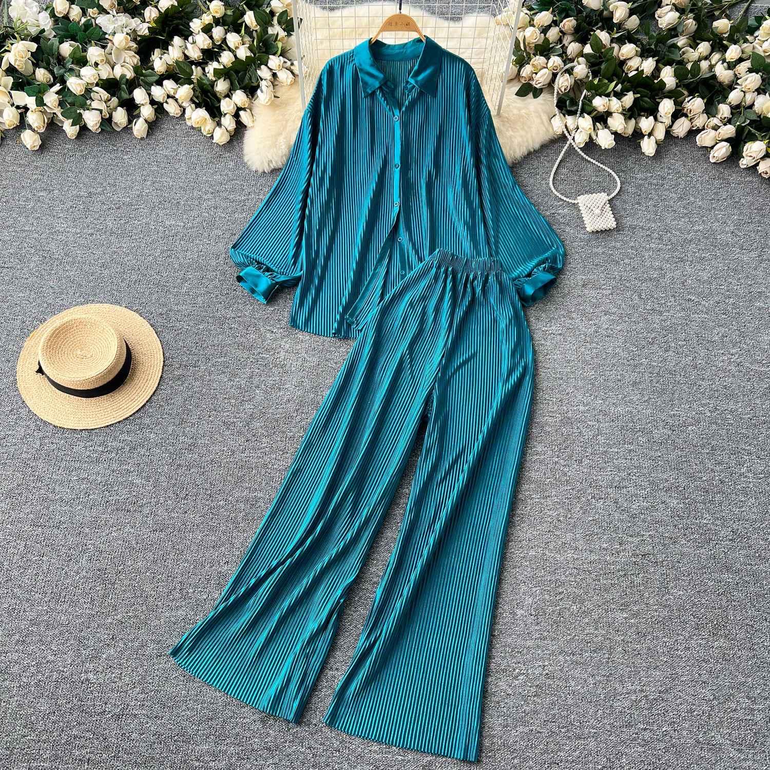 

Жіночий костюм із широкими брюками в осінньому курортному стилі в стилі ретро з лацканами з еластичною талією. One Size іспанська viridian кольору