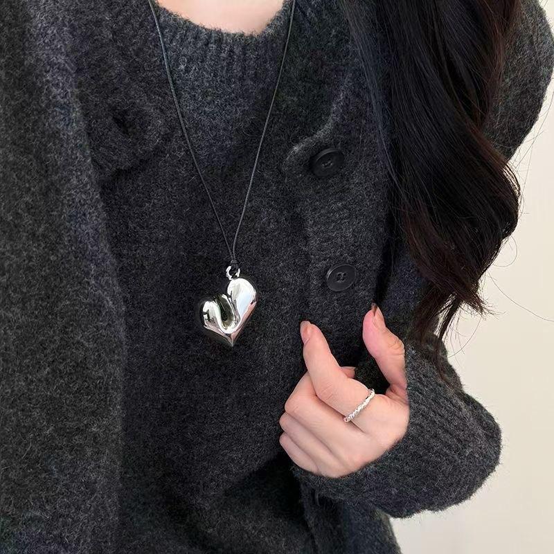 Fashion Metal Long Pull Necklaces for Women Luxury Elegant Silver Color Matte Snake Bone Chain Necklace Jewelry Accessories Gift