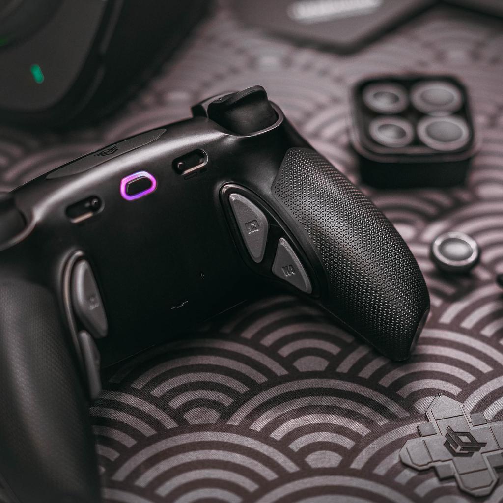 HEXGAMING Wersja Hall Effect Phantom Pro Kontroler do gier dla i z 4 Przypisywalnymi Tylnymi 6 8 Wymiennymi Analogami i Regulowanymi Adaptacyjnymi Spustami