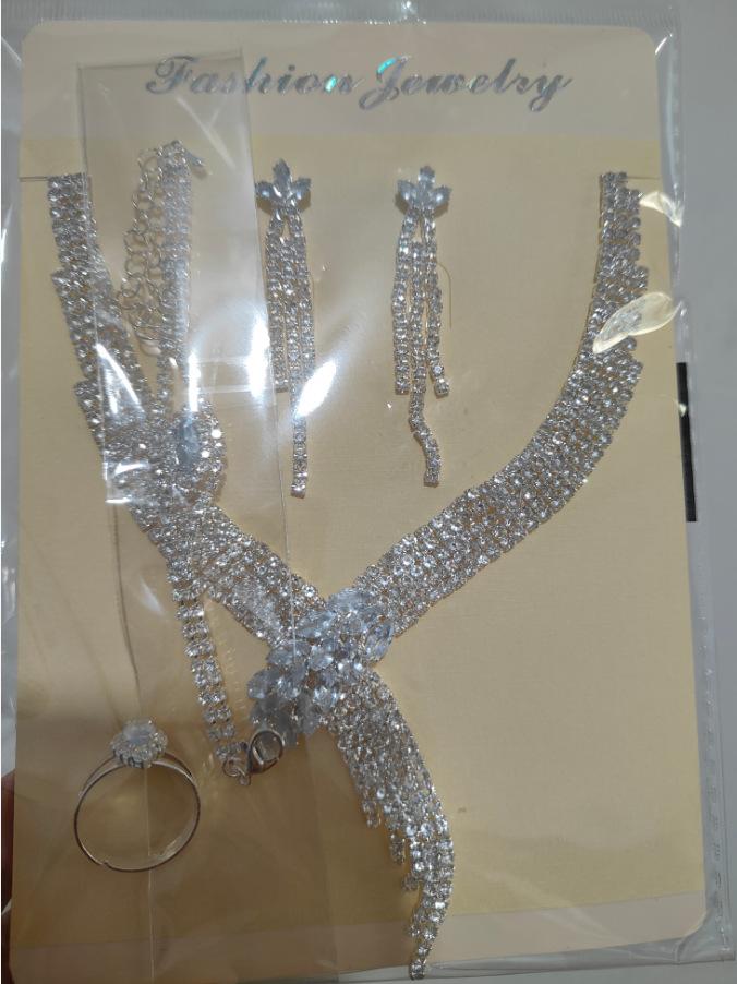 Autumn New Dress Dinner Jewelry, Exquisite Bridal Rhinestones Zircon Jewelry Necklace Earrings Bracelet Three-piece Set 2026