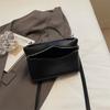 Minimalist Crossbody Bag For Women With Synthetic Leather And Zipper Closure For Daily Use