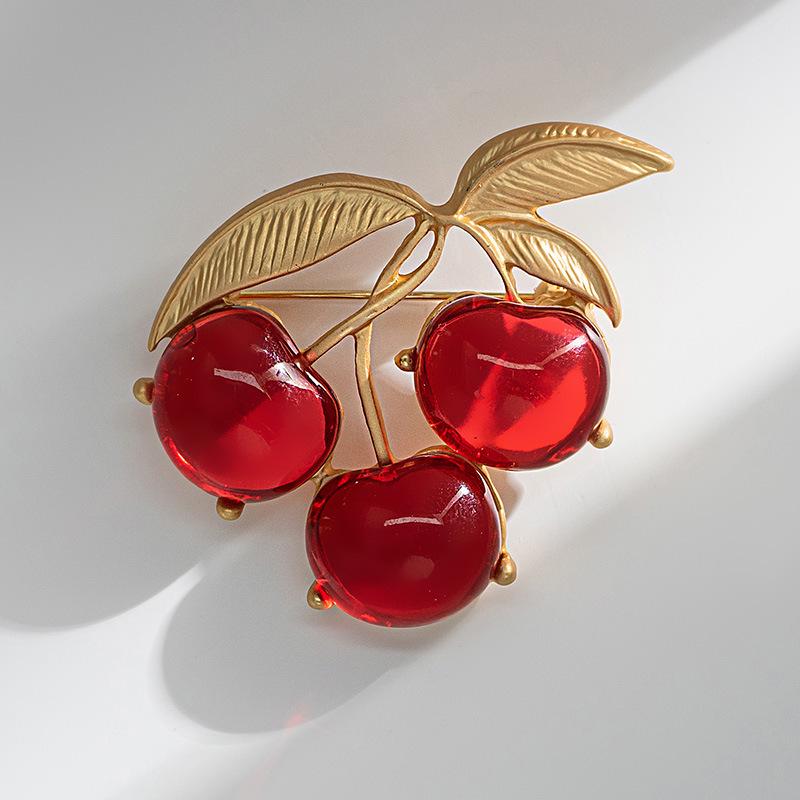 Bo Xin Yun Vintage Cherry Brooch - Artistic Retro Western Antique Jewelry Corsage