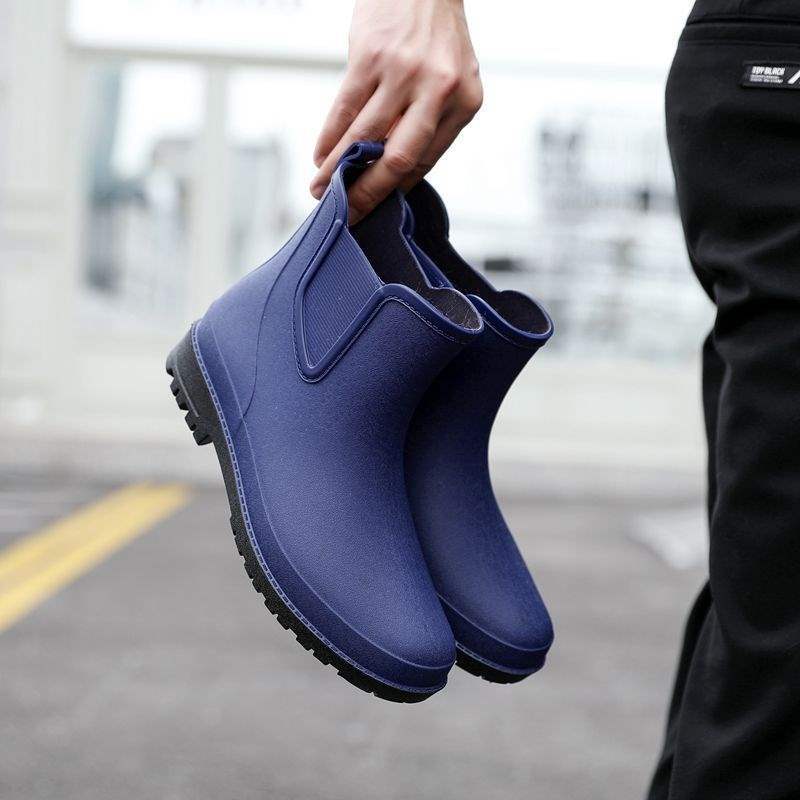 New Fashion Men's Rain Shoes Medium Tube Rain Boots Non-slip Water Shoes Short Tube Fleece Rubber Shoes Kitchen Car Wash Fishing Work Shoes