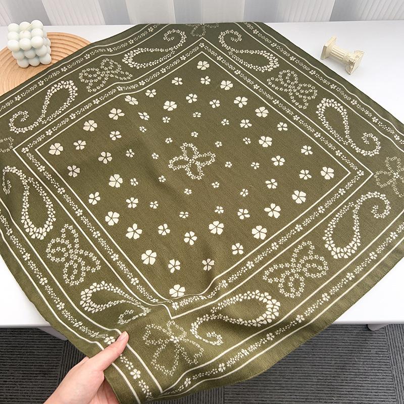 Korean Atmosphere Ins Retro Black Cashew Four-leaf Clover Small Square Scarf Women's Soft Silk Hair Feel Scarf Scarf Scarf