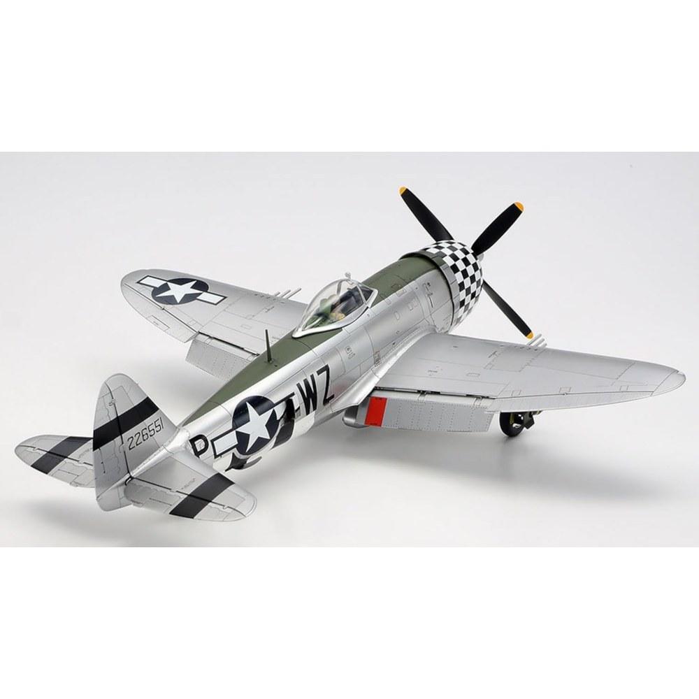 Tamiya Warbird Series No.90 P-47D Thunderbolt Bubble Top Plastic Model Kit 61090