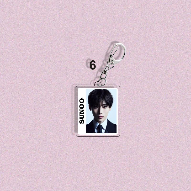 1pc ENHYPEN Keychain ID Photo Frame Pendant Jungwon Heeseung Jay Jake Sunghoon Sunoo Ni-ki Album Suit Photo Keyring for Bags Backpack Fans Gift