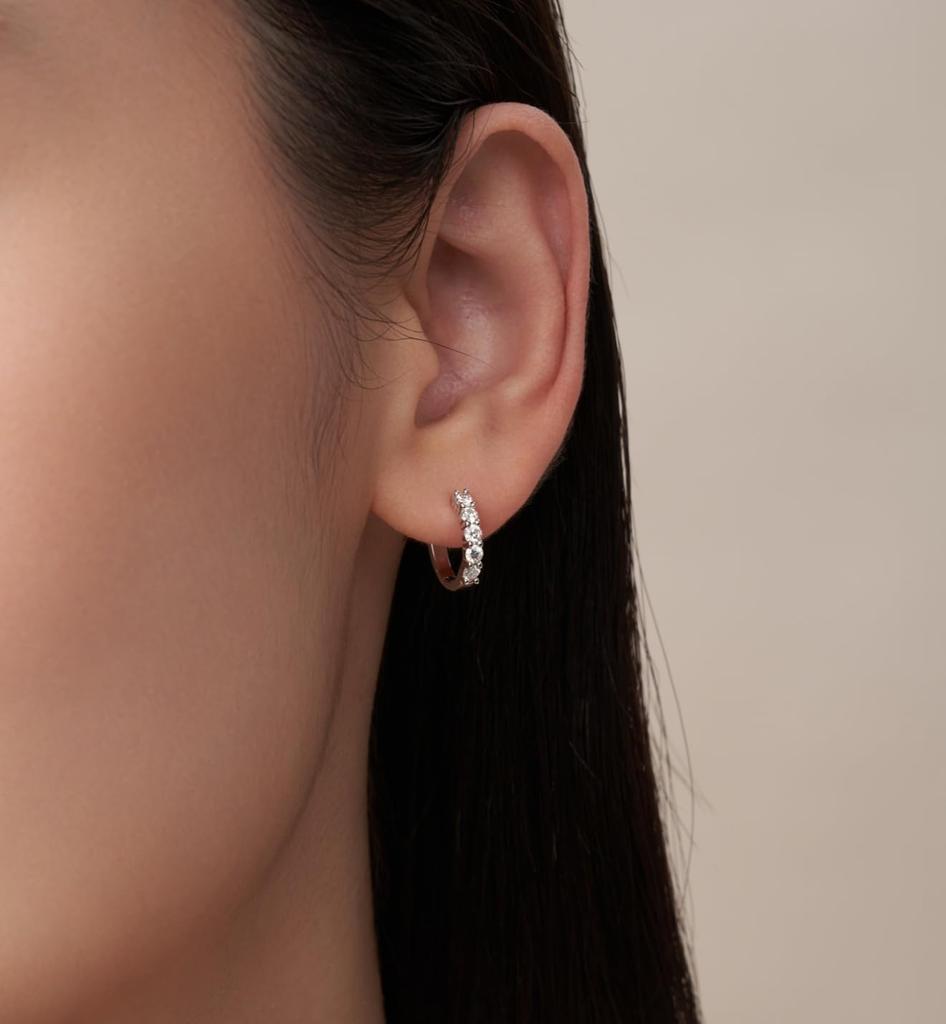 KRKC&CO Moissanit Creolen für Damen, 925er Sterlingsilber, 11 mm Innendurchmesser, Hypoallergen, 0,6 Karat Gesamtkarat, 20G Sterlingsilber mit Synt