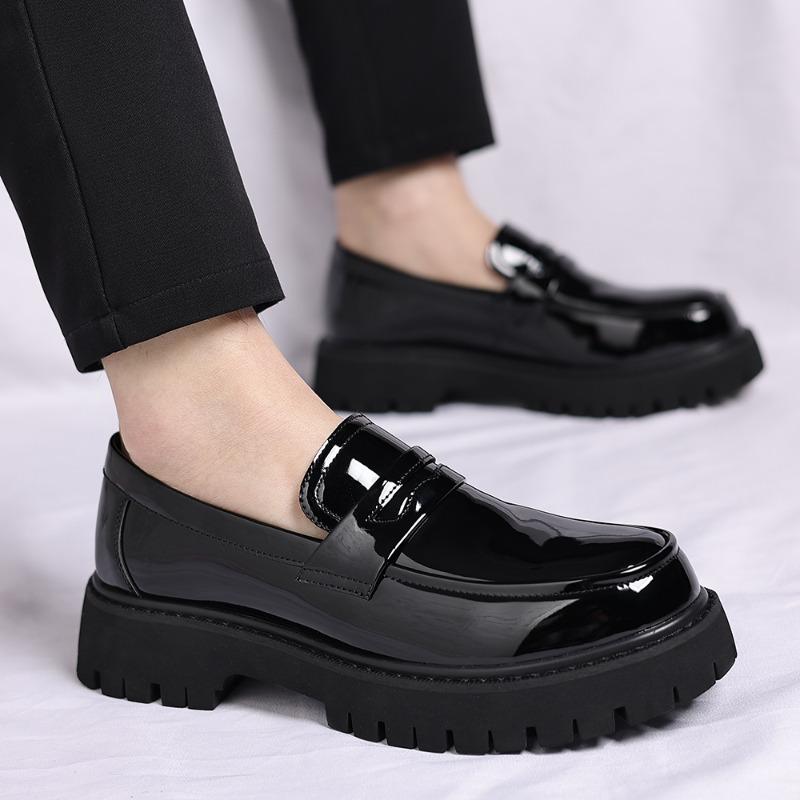 New Casual Men Thick Soled Loafers with Mirror Finish Simple Elegant Fashionable Business Oriented