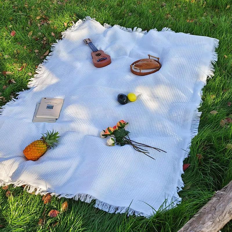 Picnic Mat Linen Waffle Weave Fringed Camping Blanket Outdoor Tablecloth Multi Purpose Outdoor Mat For Picnic Camping Car Trunk