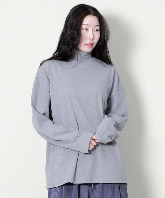Deumakeu Mock Neckline Boxy Fit T-Shirt Gray