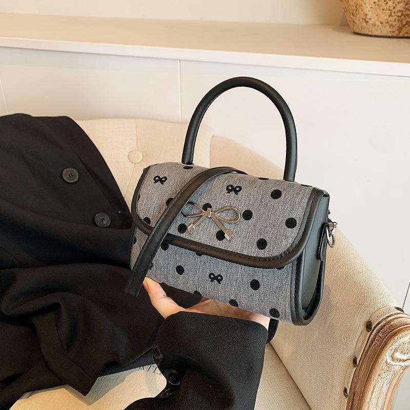 Bow bag women's 2025 summer shoulder messenger bag high-end portable square bag