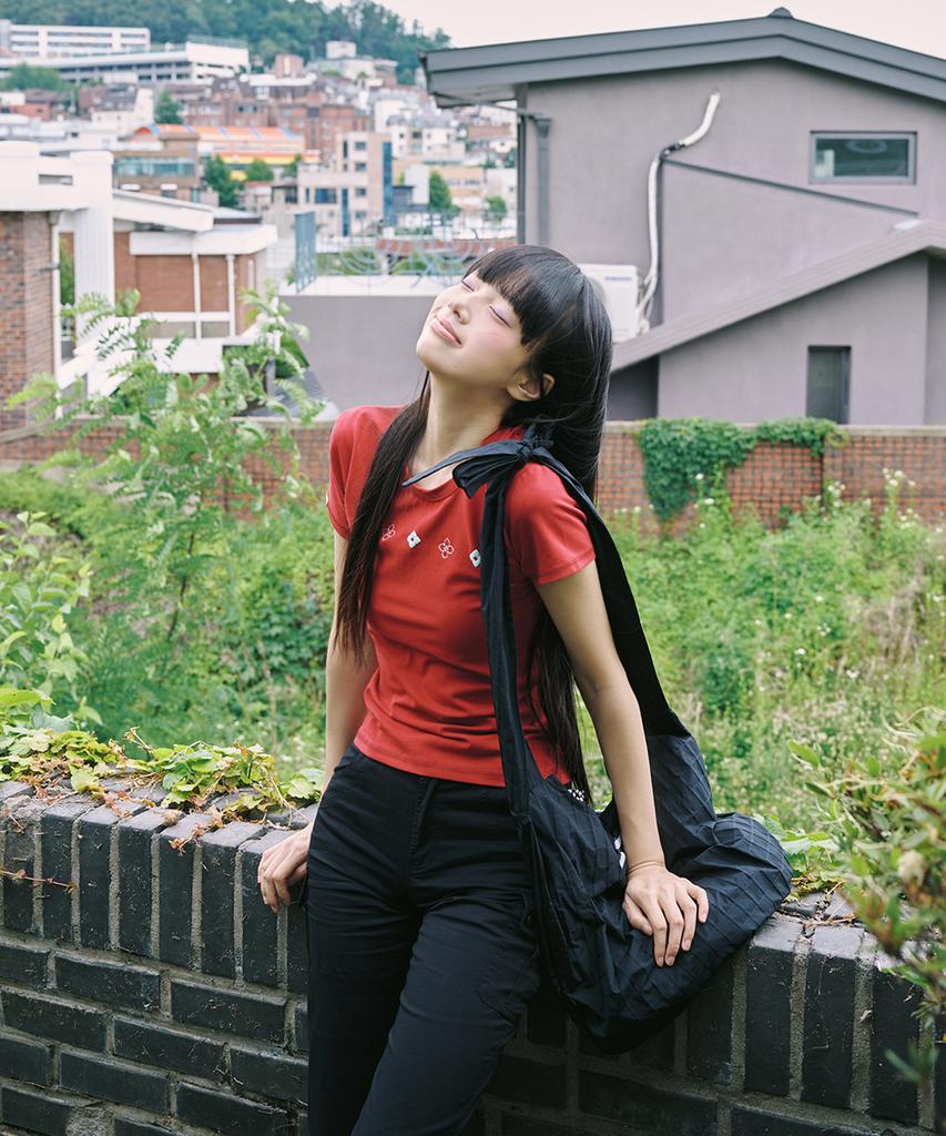Mileko Ikebana T Redred